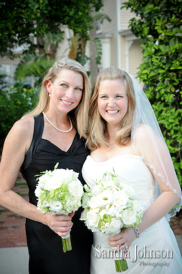 Best Courtyard Lake Lucerne - IW Phillips House Wedding Photos - Sandra Johnson (SJFoto.com)